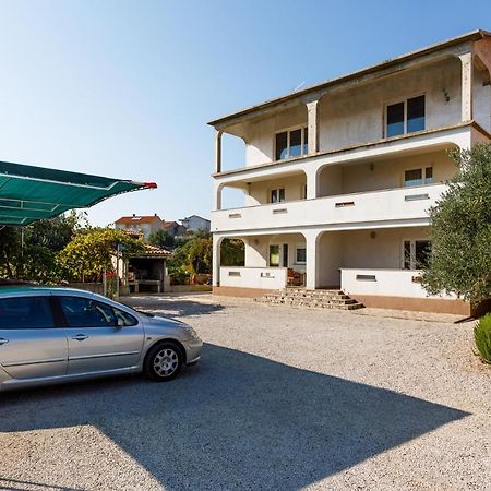 Apartments With A Parking Space Kornic, Krk - 5306 Exterior foto
