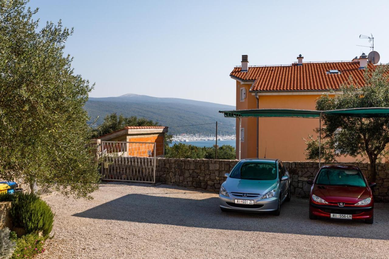 Apartments With A Parking Space Kornic, Krk - 5306 Exterior foto